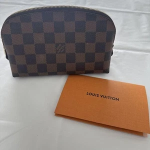 Beauty LOUIS VUITTON Damier Pouch - Picture 1 of 12