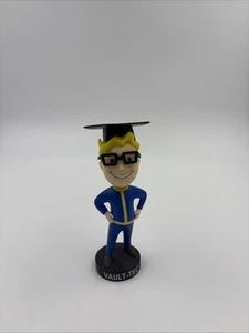 Fallout 4: Intelligence Bobblehead – Vault 111 Large 21cm Vault-Tec – Used - Picture 1 of 4