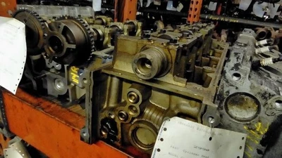 4.6L Driver Left Cylinder Head Fits 91-94 LINCOLN TOWN CAR 294 Foto 1 de 2