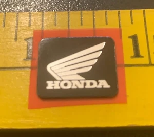 *1EA OEM HONDA WING DECAL 87122-GT4-710 FITS Z50 MONKEY ++ (R2341) - Picture 1 of 1