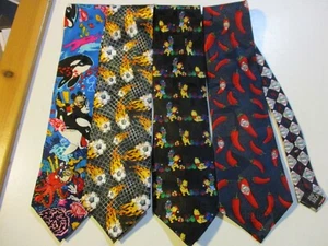 4) NOVELTY TIES MICKEY MOUSE GOOFY WINNIE THE POOH TABASCO SAUCE SOCCER BALLS - Picture 1 of 16