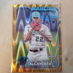 Sandy Alcantara Gold Wave - Picture 1 of 4