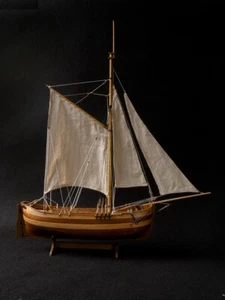 Chapman Scale 1/50 485 MM 19" Wood Ship Model Kit - Picture 1 of 5