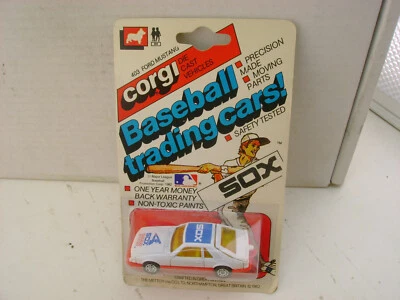 1982 CORGI METTOY #403 FORD MUSTANG COBRA CHICAGO WHITE SOX BASEBALL TRADING CAR - Image 1 of 3