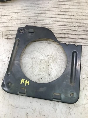 1999-2003 Subaru Impreza Front Right Fog Light Mount Bracket  84927FA001 OEM - Image 1 of 2
