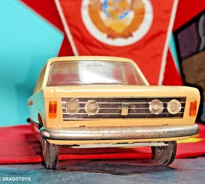 VINTAGE FIAT 125p TOY POLSKI CZZ-4046 FSO FSM LARGE PLASTIC FRICTION POLAND RARE - Picture 1 of 24