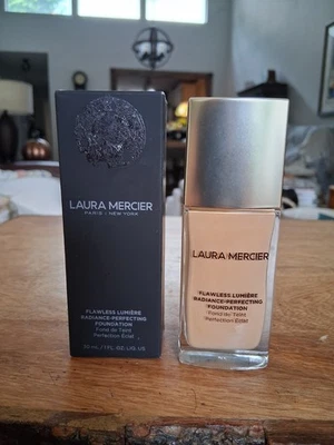 LAURA MERCIER Flawless Lumiere Radiance Perfecting Foundation 2W1.5 BISQUE - Image 1 of 4