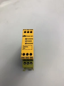 Pilz PNOZ XE1 774620 Safety Relay Expander Unit 24VDC - Picture 1 of 2