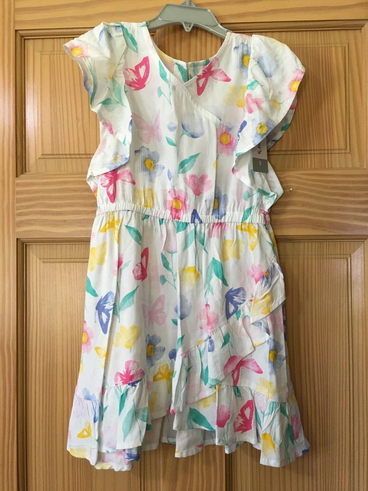 全新带标签 Carter's 蝴蝶连衣裙女孩白色连衣裙多种尺寸 — 第 1/1 张图片