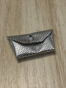 60er Jahre Vintage Barbie Silber Grübchen Clutch - Bild 1 von 3
