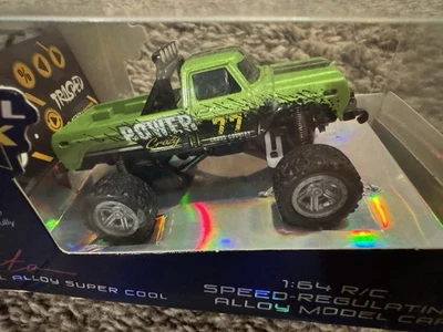 Mini Camión Rc, Monster Truck Escala 1:64 Coche Control Remoto con Luces, 2.4Ghz Foto 1 de 4