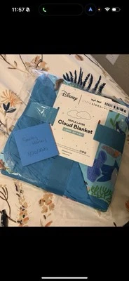 NUEVO EN CAJA Manta Nube Grande Little Sleepies Nemo’s Reef Foto 1 de 4