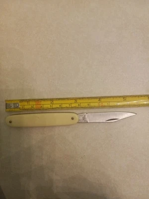 Безымянный складной карманный нож с белой ручкой, всего 5,5 дюйма с лезвием 2,5 дюйма - Изображение 1 из 4