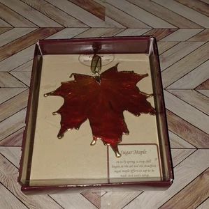 Preserved Sugar Maple Leaf Ornament Nature to Treasure Collection - Picture 1 of 5