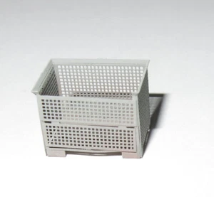 87702 - 2 Fertigmodelle der geschlossenen Gitterbox - Spur H0 - Bild 1 von 3