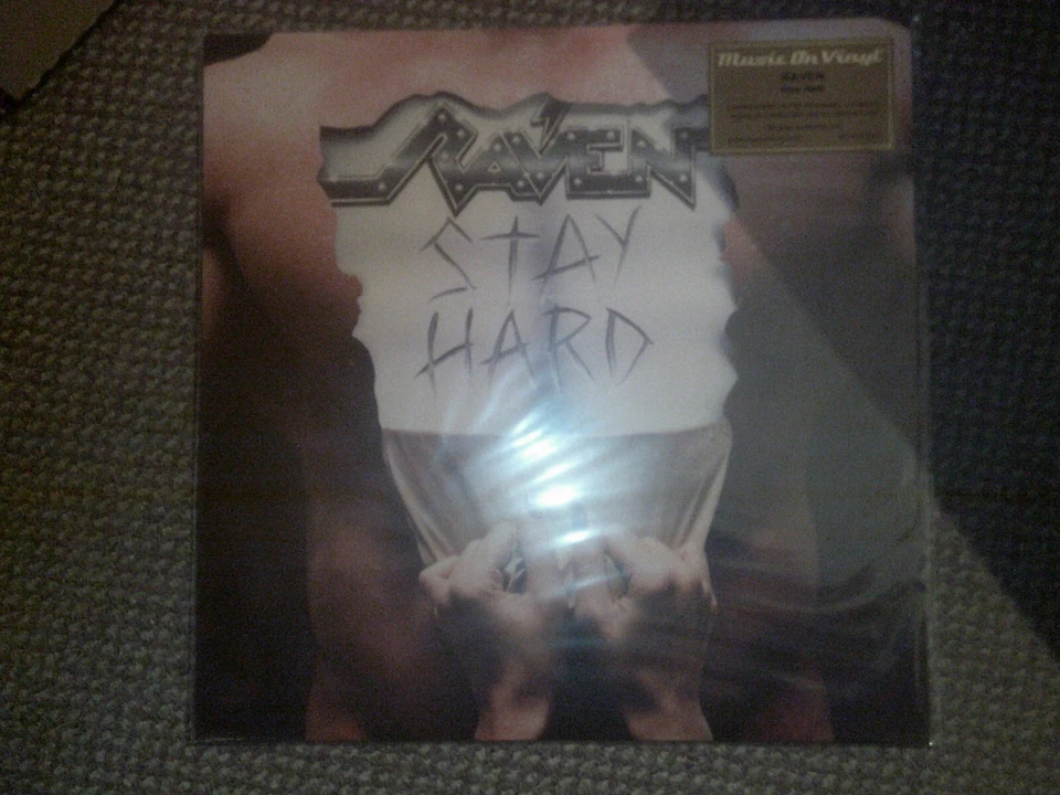 Raven - Stay Hard LIMITED EDITION TRANSLUCENT YELLOW VINYL LP 180gr.  NEU (2023) - Bild 1 von 1