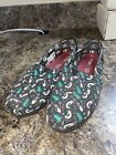 TOMS X Save the Children Womens 8 Classic Christmas Penguins Slip On Shoes