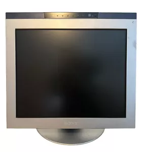 SONY SDM-N80 18.1 FLAT PANEL TFT LCD MULTISCAN COMPUTER MONITOR DISPLAY ONLY - Picture 1 of 6