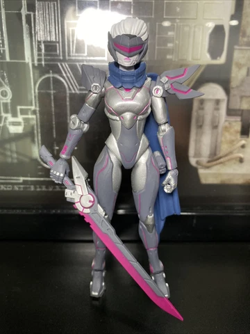 Funko PROJECT FIORA Legacy Collection LEAGUE Of LEGENDS Riot Games 2016 6in Cover