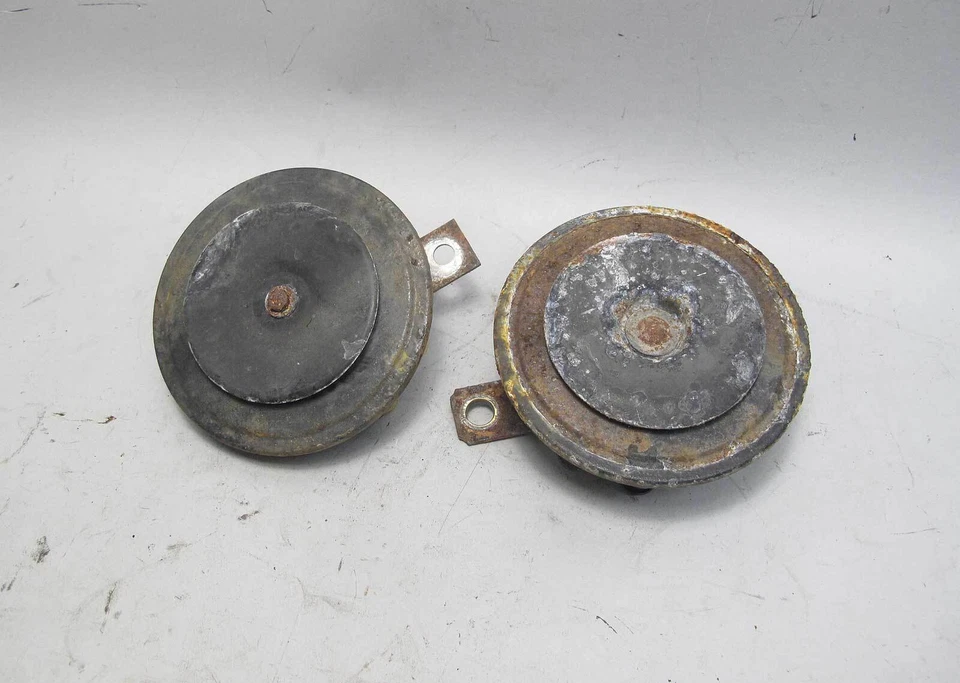 1967-1991 BMW 2002 E30 320i Par de Chifres Hella de Fábrica Alto Baixo - Imagem 1 de 4