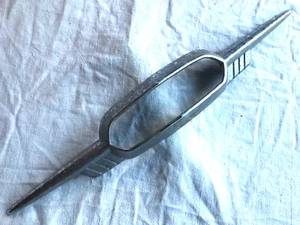 Plymouth Belvedere Savoy Plaza 1954 Hood Ornament Emblem 1541173 Vintage Trim - Bild 1 von 15