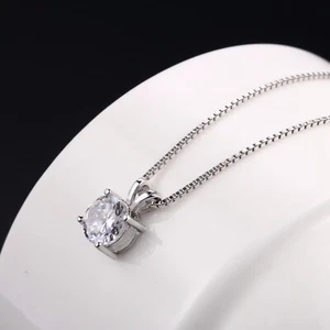 14k White Gold Over 2 Ct Round Cut Topaz Solitaire Pendant Necklace - Picture 1 of 1