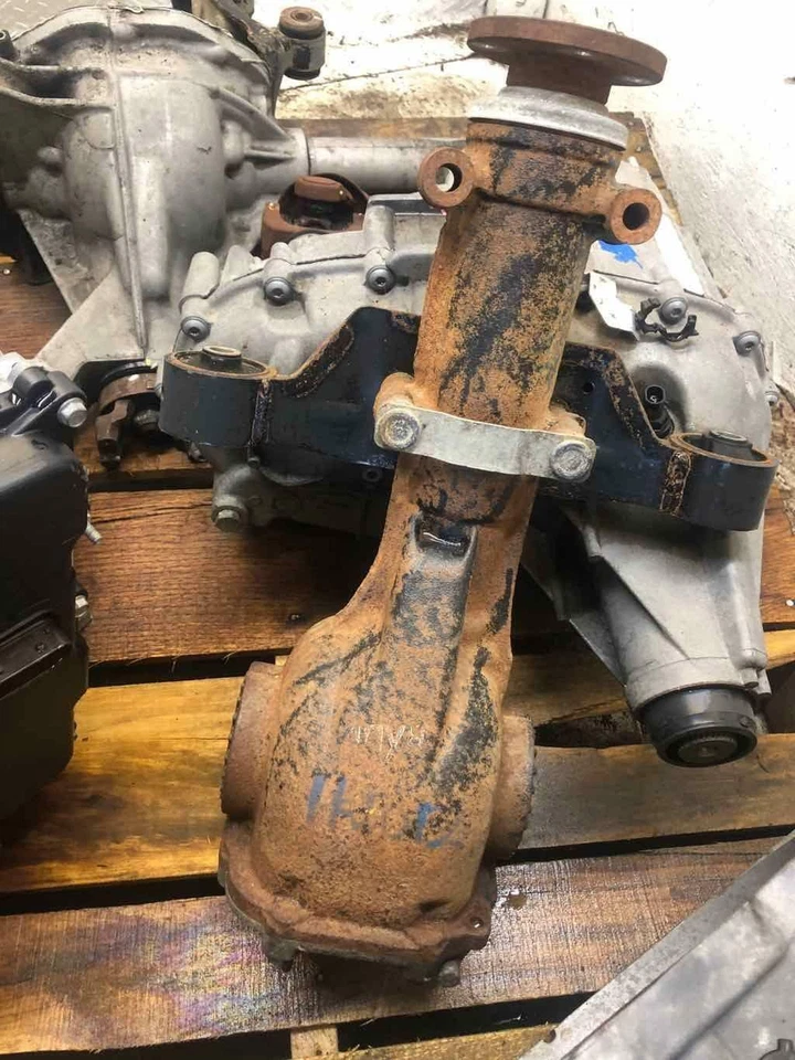 Rear Carrier Assembly 2.0L (3.70 Ratio) Subaru Impreza 2012 2013 2014 2015 2016 - Image 1 of 1