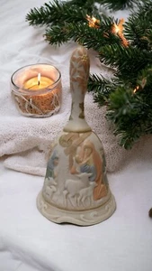 Vintage Lefton Porzellan Weihnachtsglocke Spielfigur Come All Ye Faithful - Bild 1 von 16