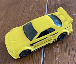 Hot Wheels Nissan Skyline GT-R R32 Yellow w black stripes HTF Variant - Picture 1 of 7