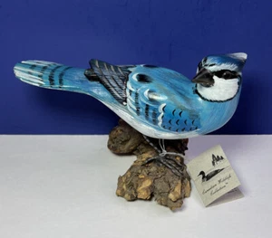 Colección Canadiense de Vida Silvestre Madera Tallada Azul Jay sobre Burlwood M. Bearss, S. Chan - Imagen 1 de 11