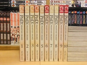 PhD PHANTASY DEGREE 1-10 Manga Collection Complete Set Run Volumes ENGLISH RARE - Foto 1 di 8