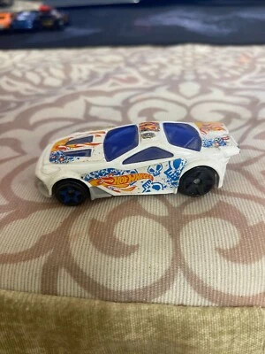 modellino automobile Hot wheels made fot Mcdonald's Mattel 2012 - Immagine 1 di 4