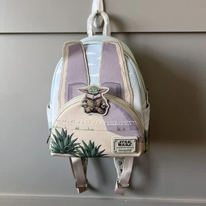 Star Wars Loungefly Mini Backpack Mandalorian Grogu Glow in the Dark Travel NEW - Picture 1 of 18