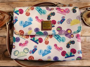 Disney Dooney & Bourke Princess Ears borsa a tracolla rosa Biancaneve Cenerentola - Foto 1 di 4