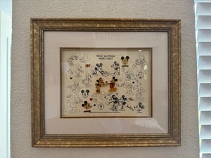 Limited Edition Disney ~ Mickey and Minnie Model Sheet Frame with pin- NWT #101 - Picture 1 of 8
