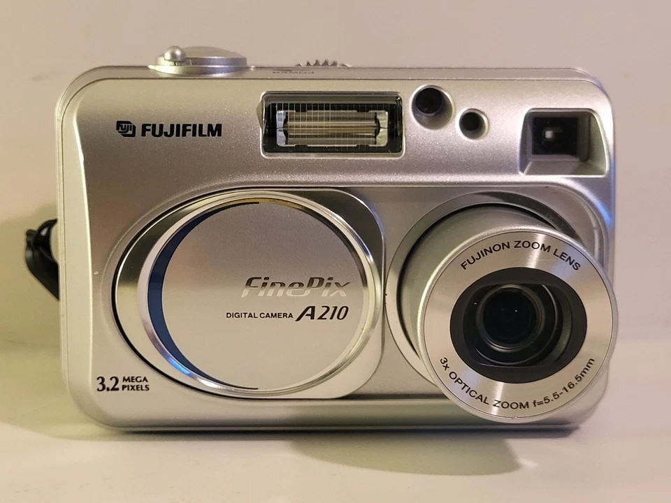 Fujifilm FinePix A Series A210 3.2MP Digital Camera Tested Working - Image 1 of 4