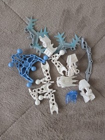 LEGO BIONICLE 8976: Metus (Complete, OK Condition)