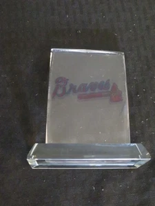 Pisapapeles de cristal MVP Crystals Atlanta Braves 5 pulgadas x 4 pulgadas - Imagen 1 de 4