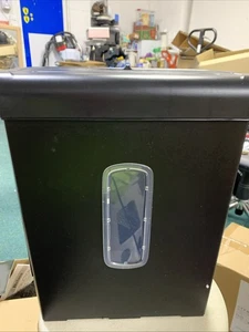 Amazon Basics 6 fogli carta taglio incrociato carta di credito, CD e DVD trituratore *BIN CRACK* - Foto 1 di 6