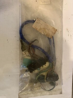 Arnés de cableado genuino unipart Drc5617 accesorio desconocido nuevo stock antiguo Foto 1 de 4