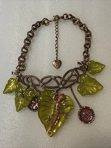 Betsey Johnson Jungle Book Lucite Leaves Lizard Necklace Rare - Picture 1 of 5