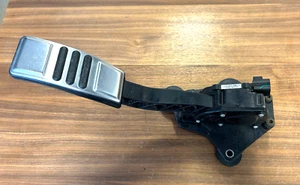 2005-09 FORD MUSTANG GAS ACCELERATOR PEDAL OEM 6R3A-9F836-AA - Picture 1 of 7