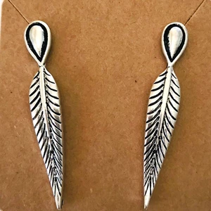 ONE PAIR ONLY - Unique Stud Drop Earrings with Feather Antique Silver Style - Picture 1 of 3
