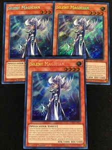 Yugioh Silent Magician RA02-DE012 1st SECRET X3 (NM) - Bild 1 von 1