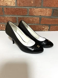 Authentic CHANEL CC Cap Toe Patent Leather Black Pumps Heels Women’s Size 39 - Picture 1 of 12
