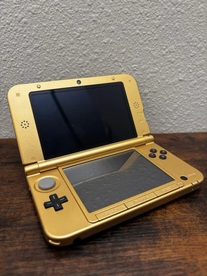 Nintendo 3DS XL Gold Zelda Edition -Tested- Charger, Stylus Included - Image 1 of 4