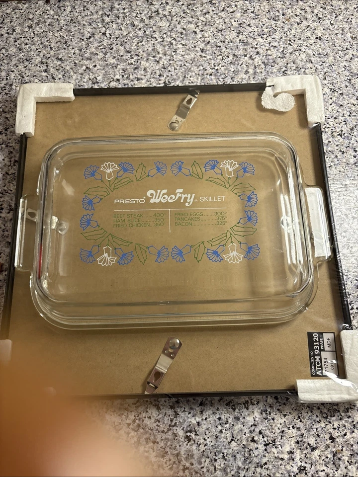 Sartén eléctrica Presto Wee Fry de colección tapa de vidrio de repuesto solo repuesto Foto 1 de 1