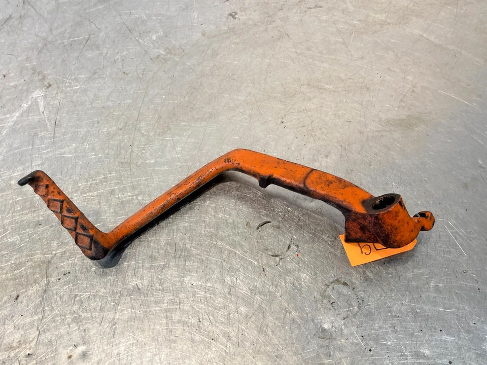 1959 Allis Chalmers AC D14 Tractor Right Brake Pedal AM4247-1 - Image 1 of 4