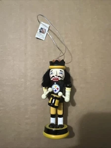 NFL Pittsburgh Steelers Cascanueces con Adorno de Tambor 3 3/4" Navidad Para Siempre - Imagen 1 de 4