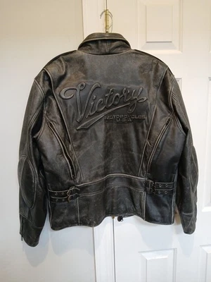 Victory Motorcycles Men’s Large Black Leather Biker Jacket – Rare Logo NICE Foto 1 de 4